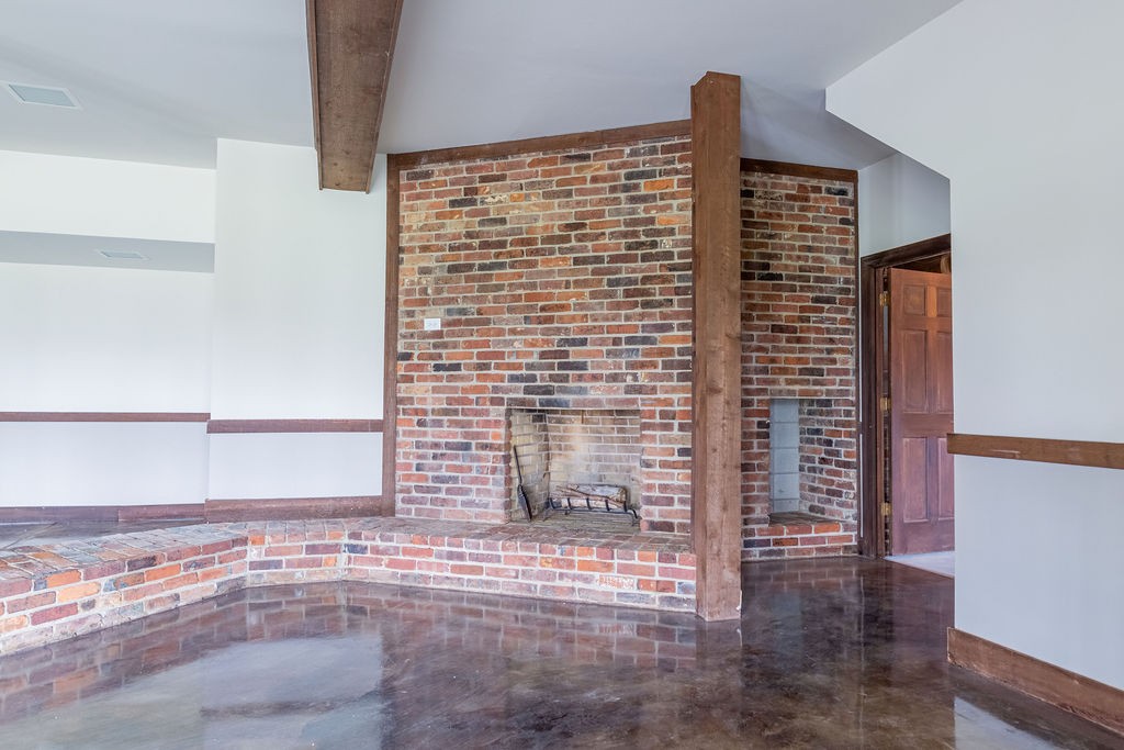 1017 Cairo Road Gallatin, TN 37066 - Photo 38 of 50 a view of wooden door