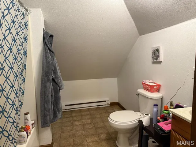 $179,000 | 300 East 2nd Street, Pana, IL 62557