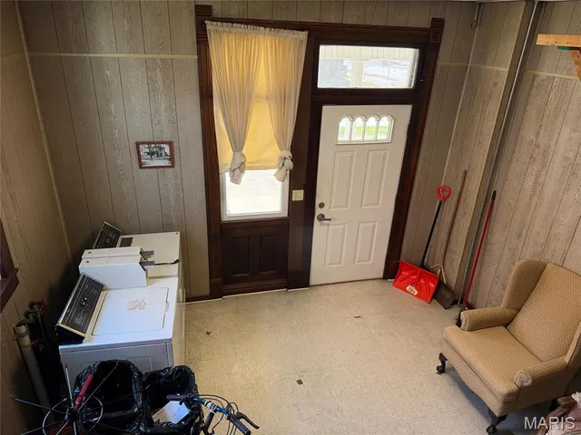 $179,000 | 300 East 2nd Street, Pana, IL 62557