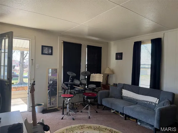 $179,000 | 300 East 2nd Street, Pana, IL 62557