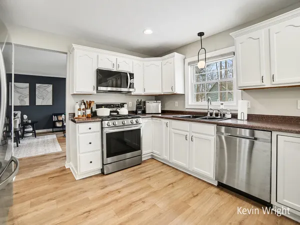 $469,900 | 1041 Bear Lake Road, Muskegon, MI 49445