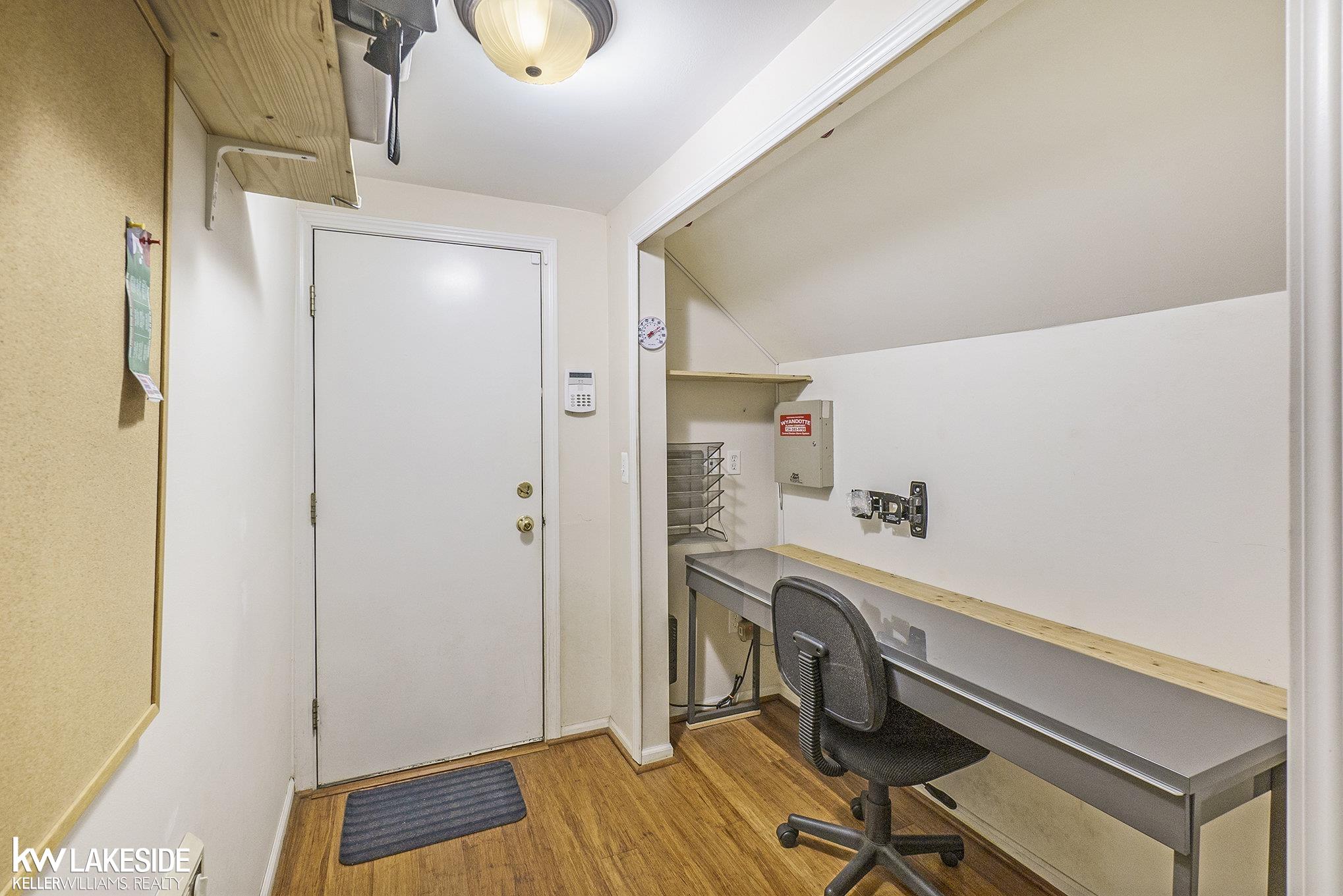20153 Rodeo Court Southfield, MI 48075 - Photo 13 of 15 50143812-694979cf-e3f2-4544-9cf1-6f5e5c7eddee.JPG