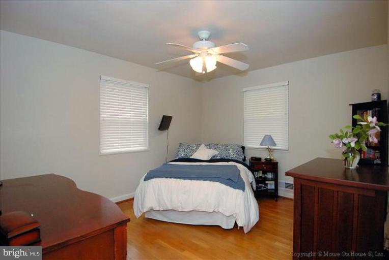 9608 Evergreen Street Silver Spring, MD 20901 - Photo 14 of 22 Bedroom #3