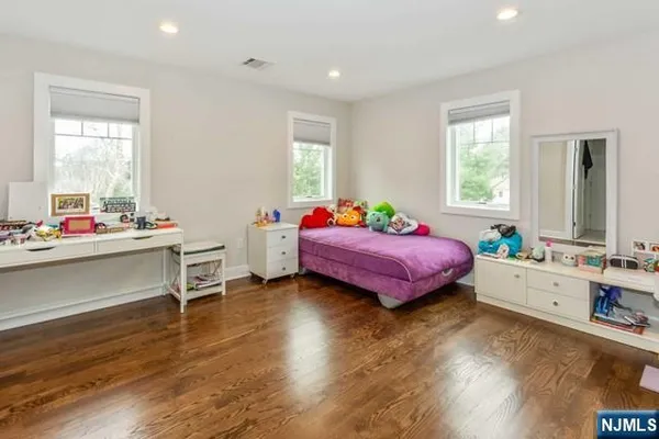 $9,500 | 274 Brookside Avenue, Cresskill, NJ 07626