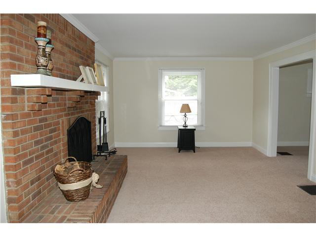 536 East Torrence Road Columbus, OH 43214 - Photo 4 of 25 Gallery Image 4
