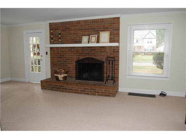 536 East Torrence Road Columbus, OH 43214 - Photo 6 of 25 Gallery Image 6