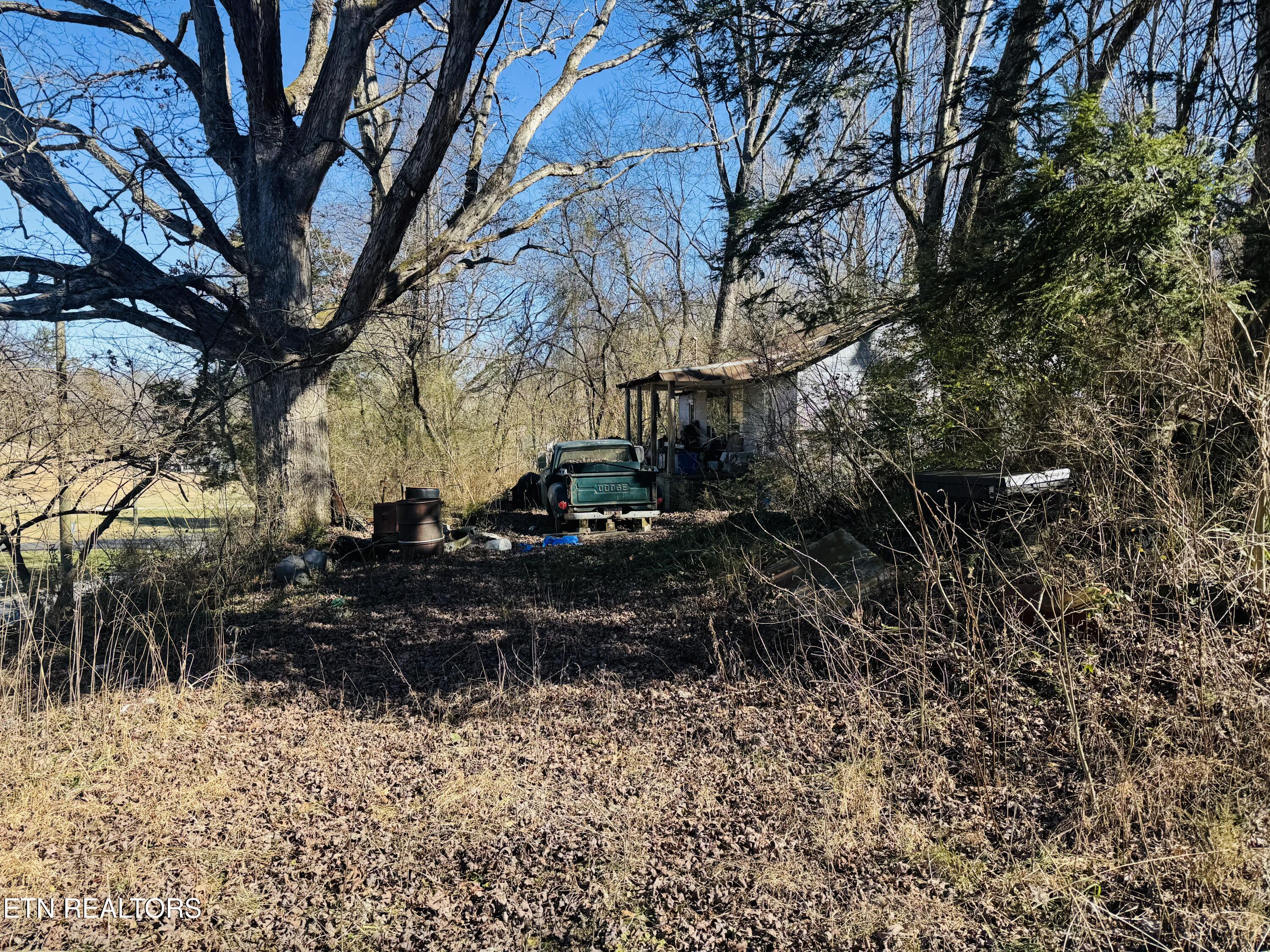 409 Carroll Hollow Road Clinton, TN 37716 - Photo 3 of 5 FullSizeRender