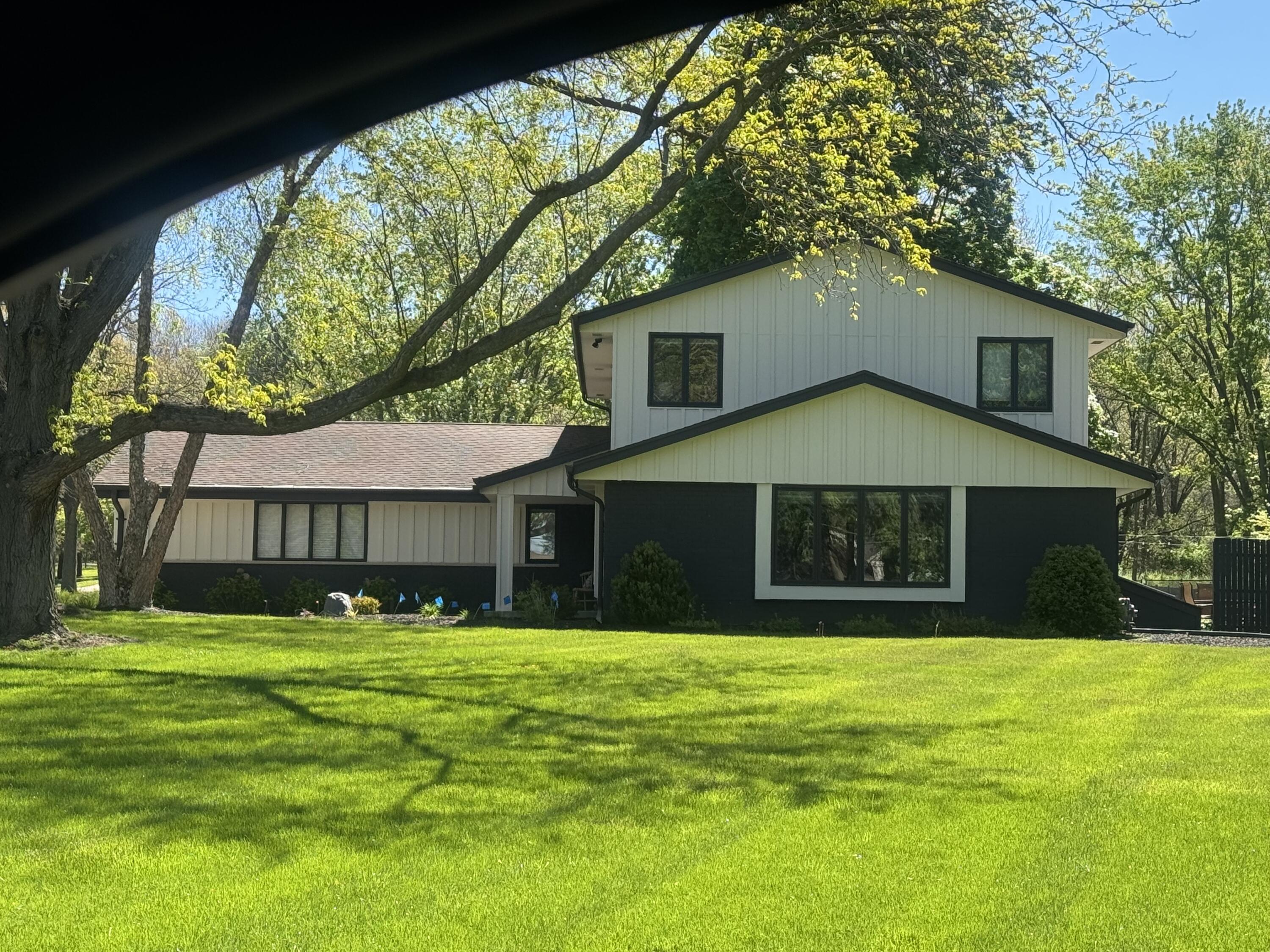 2420 Nagawicka Road Delafield, WI 53029 - Photo 1 of 1 IMG_6309