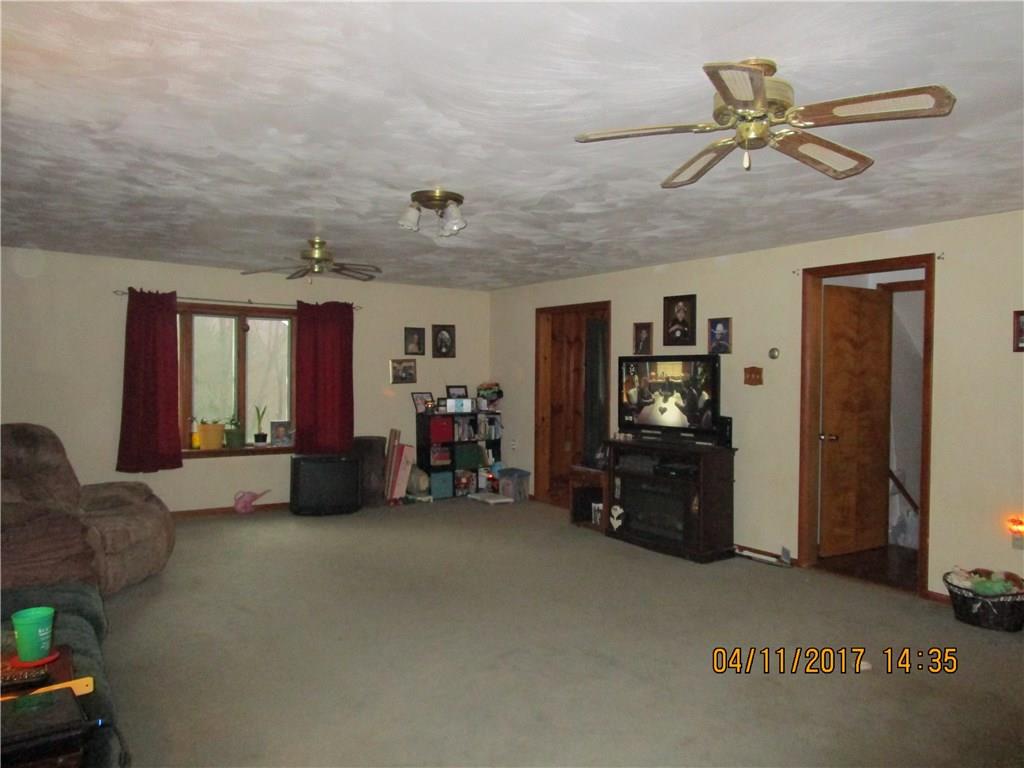 200 Giesey Road Ligonier, PA 15658 - Photo 7 of 15 Large great room!