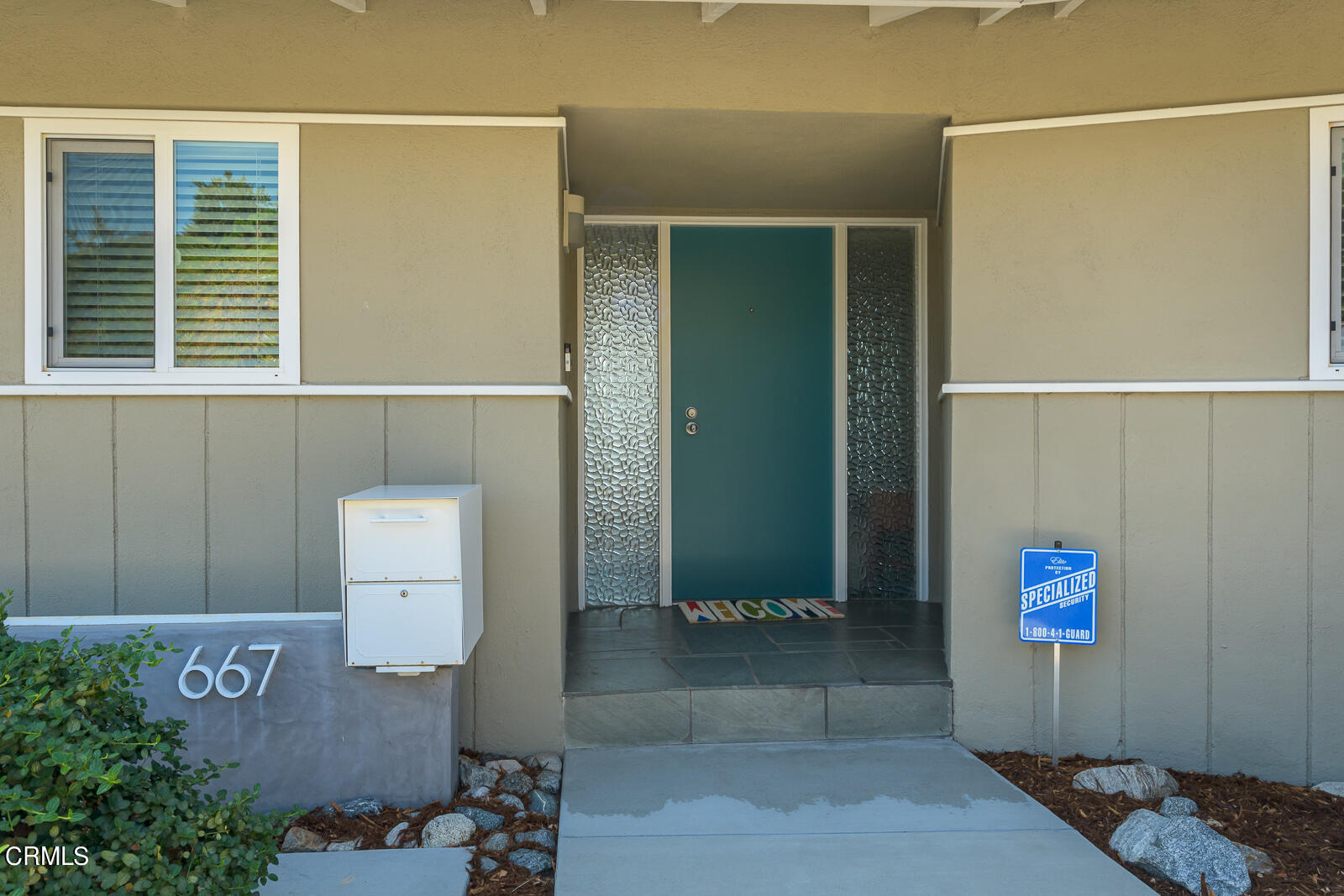 667 Glen Avenue Glendale, CA 91206 - Photo 4 of 46 a view of a bathroom