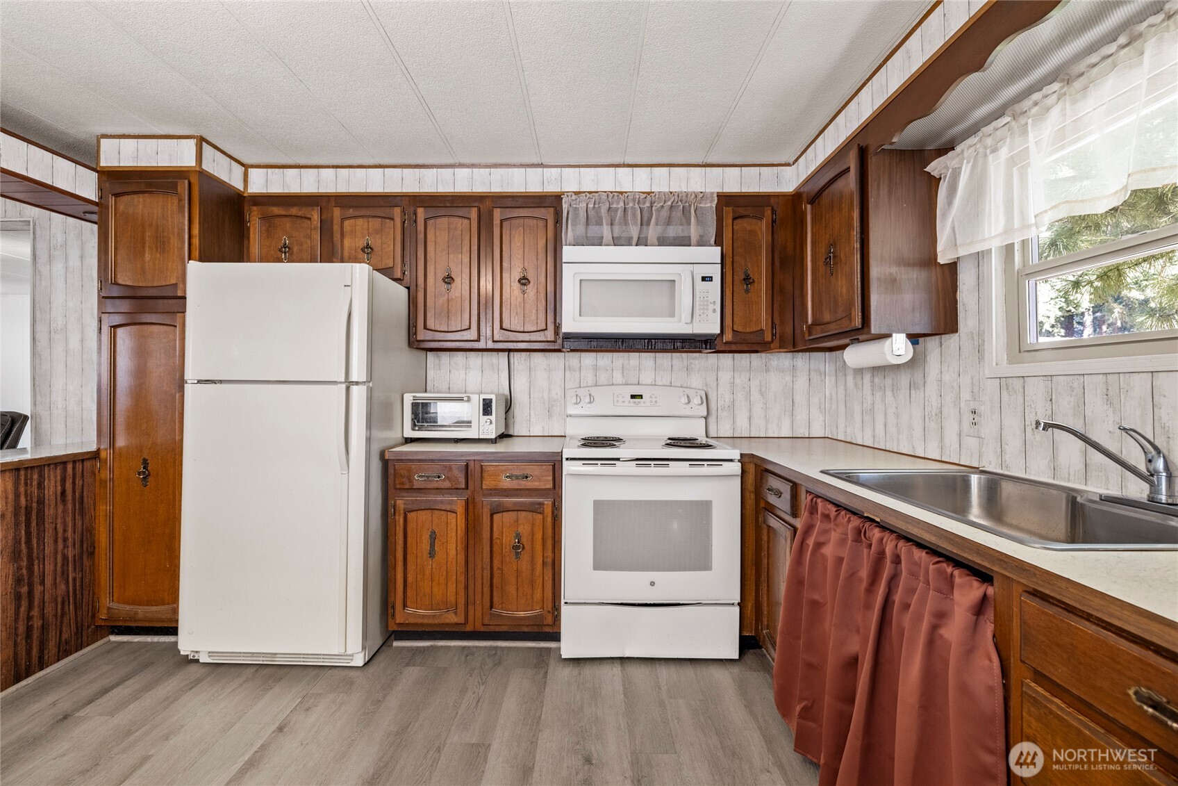 24443 Wicker Road, Unit 40 Sedro-Woolley, WA 98284 - Photo 15 of 33