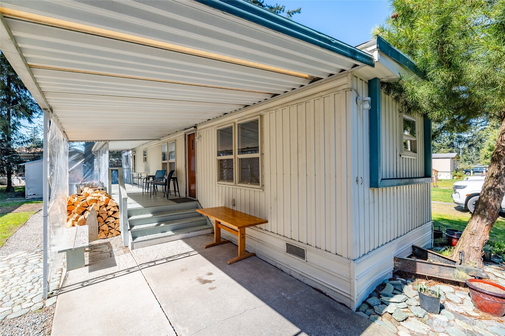 24443 Wicker Road, Unit 40 Sedro-Woolley, WA 98284 - Photo 3 of 33