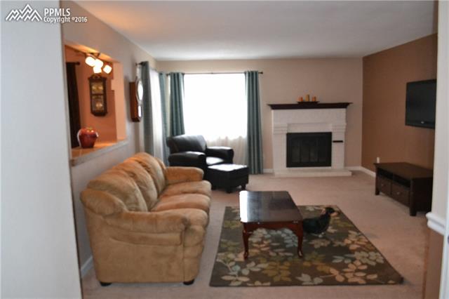 590 Red Cliff Road Colorado Springs, CO 80906 - Photo 12 of 26