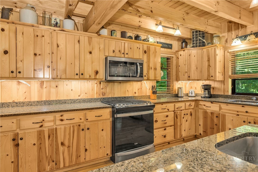4098 Roundabout Road Creston, NC 28615 - Photo 9 of 50