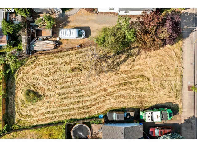 $120,000 | 206 South Molalla Avenue, Molalla, OR 97038