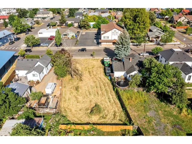 $120,000 | 206 South Molalla Avenue, Molalla, OR 97038