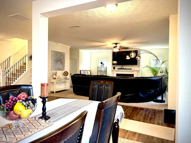 $430,000 | 7235 Wilshire Way, Avon, IN 46123