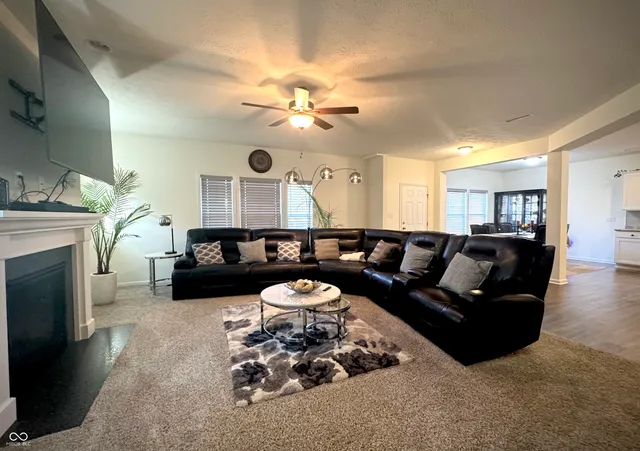 $430,000 | 7235 Wilshire Way, Avon, IN 46123