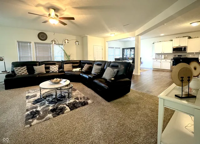 $430,000 | 7235 Wilshire Way, Avon, IN 46123