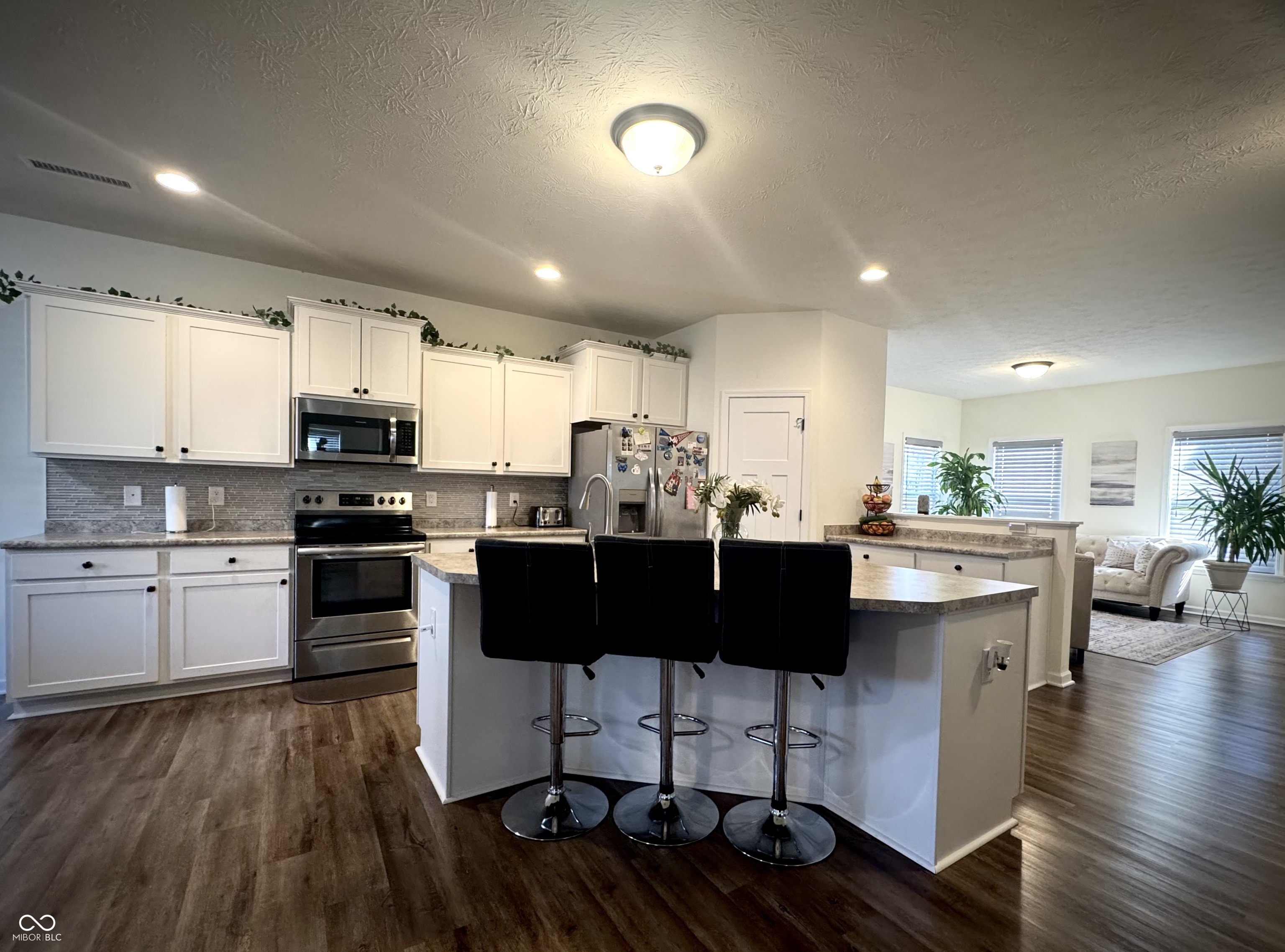 7235 Wilshire Way Avon, IN 46123 - Photo 9 of 26