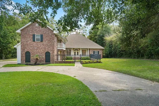 $820,000 | 605 Old Landing Road, Covington, LA 70433