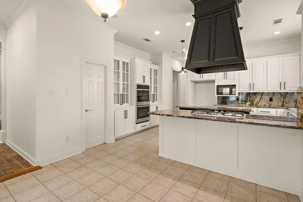 $805,000 | 605 Old Landing Road, Covington, LA 70433