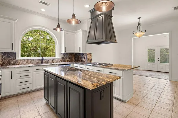 $805,000 | 605 Old Landing Road, Covington, LA 70433