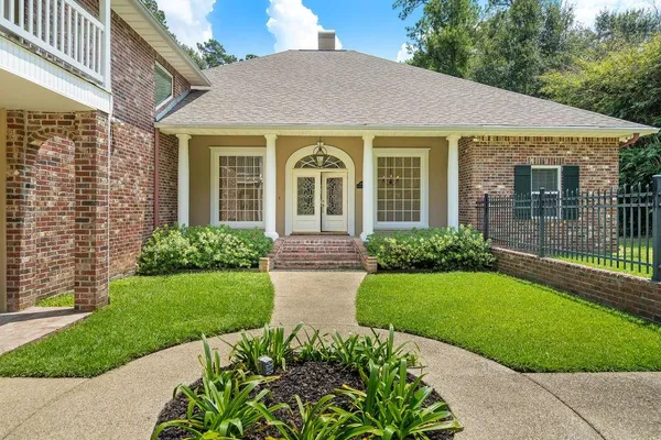$805,000 | 605 Old Landing Road, Covington, LA 70433