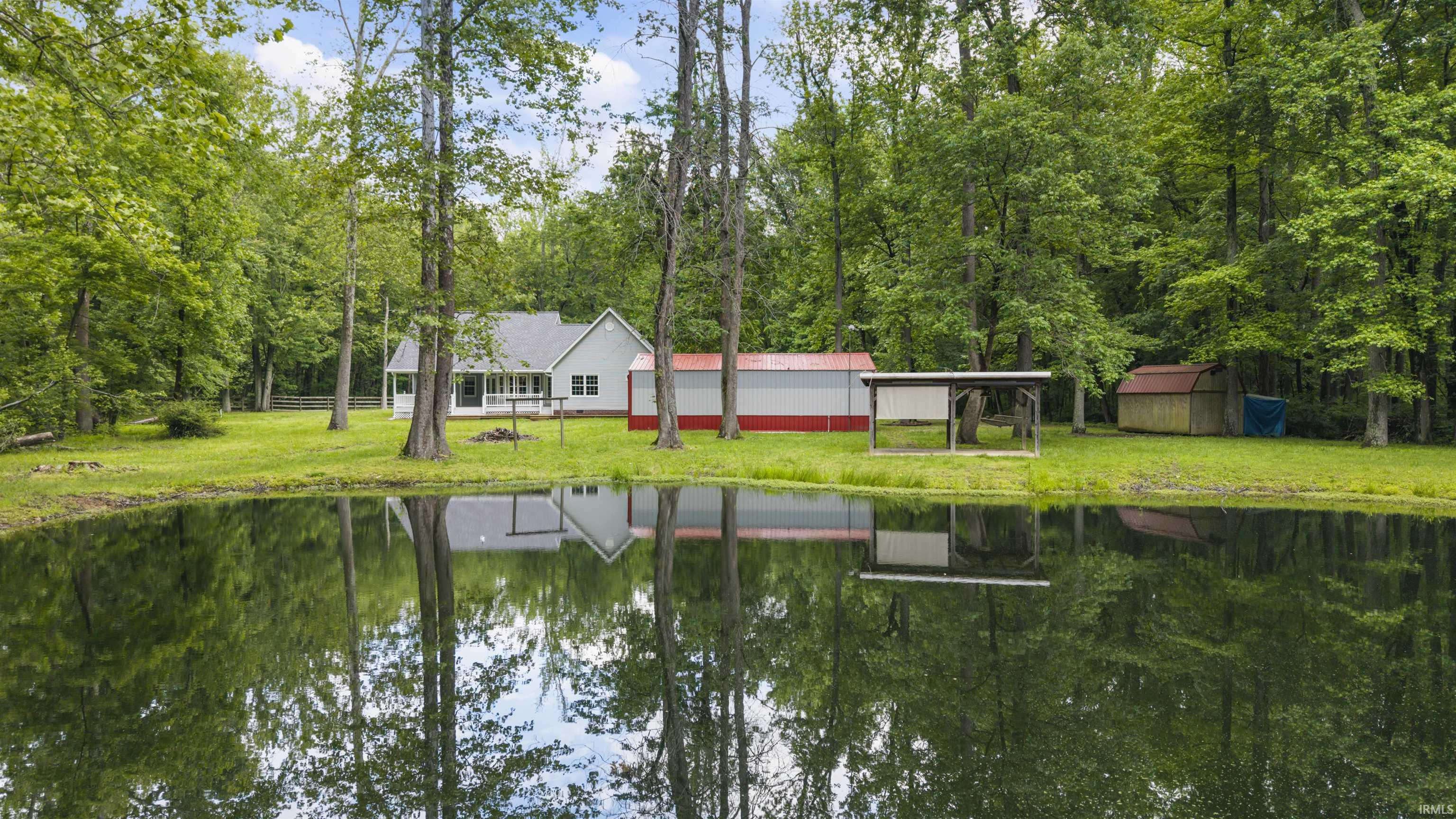 2455 East Kelly Road Boonville, IN 47601 - Photo 5 of 36