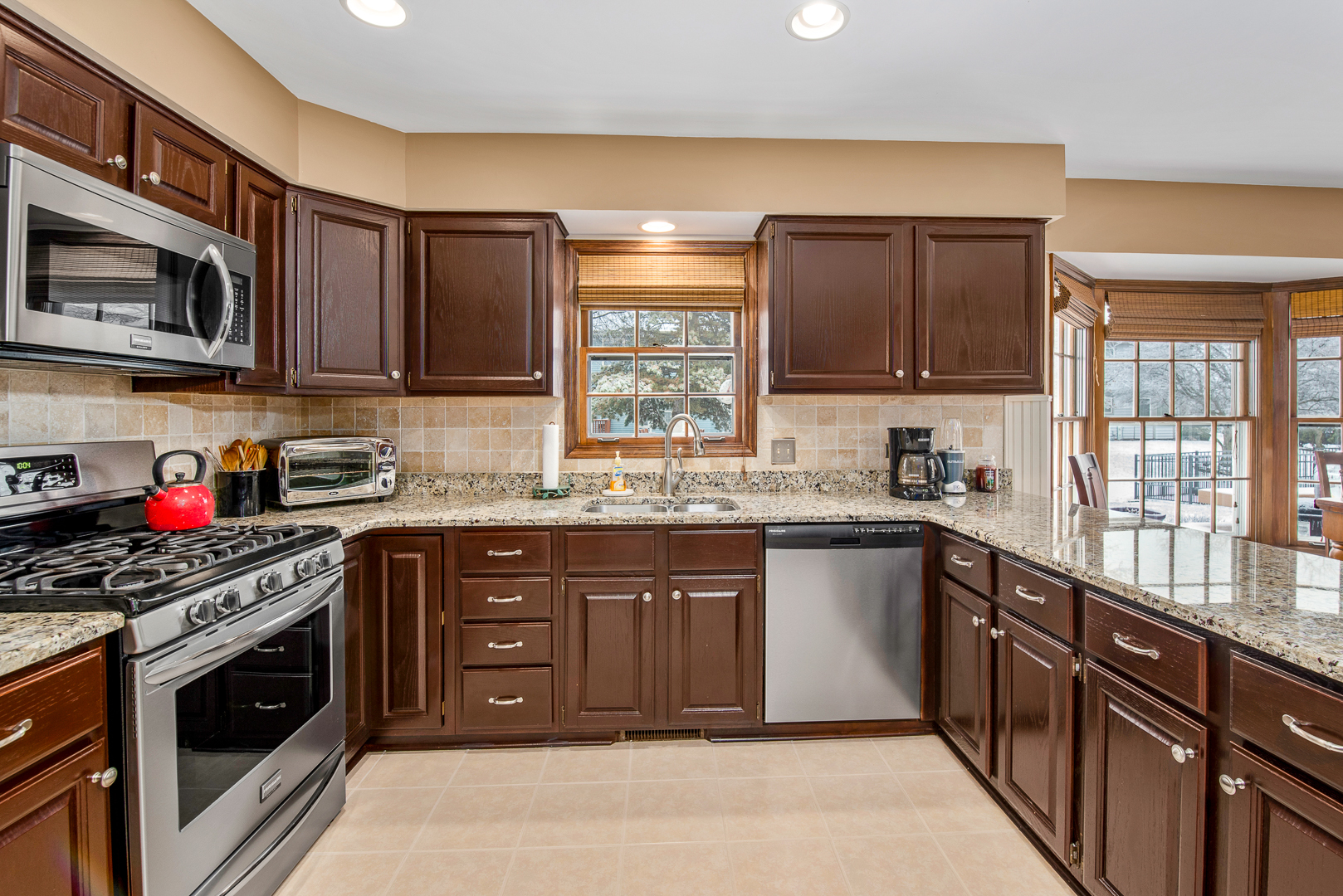 27W312 Churchill Road Winfield, IL 60190 - Photo 11 of 23