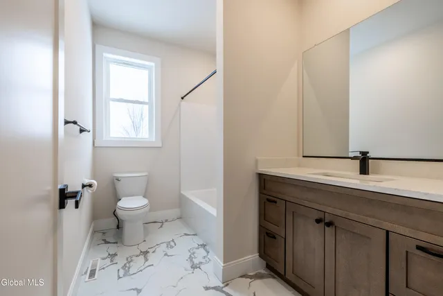 $479,990 | 392 Depot Road, Duanesburg, NY 12056