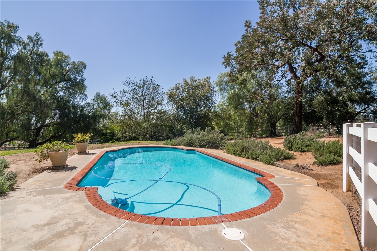 30964 Cole Grade Road Valley Center, CA 92082 - Photo 13 of 25