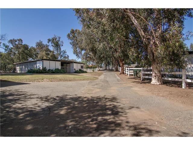 30964 Cole Grade Road Valley Center, CA 92082 - Photo 4 of 25