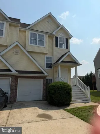 $2,450 | 319 Paradee Drive, Dover, DE 19904
