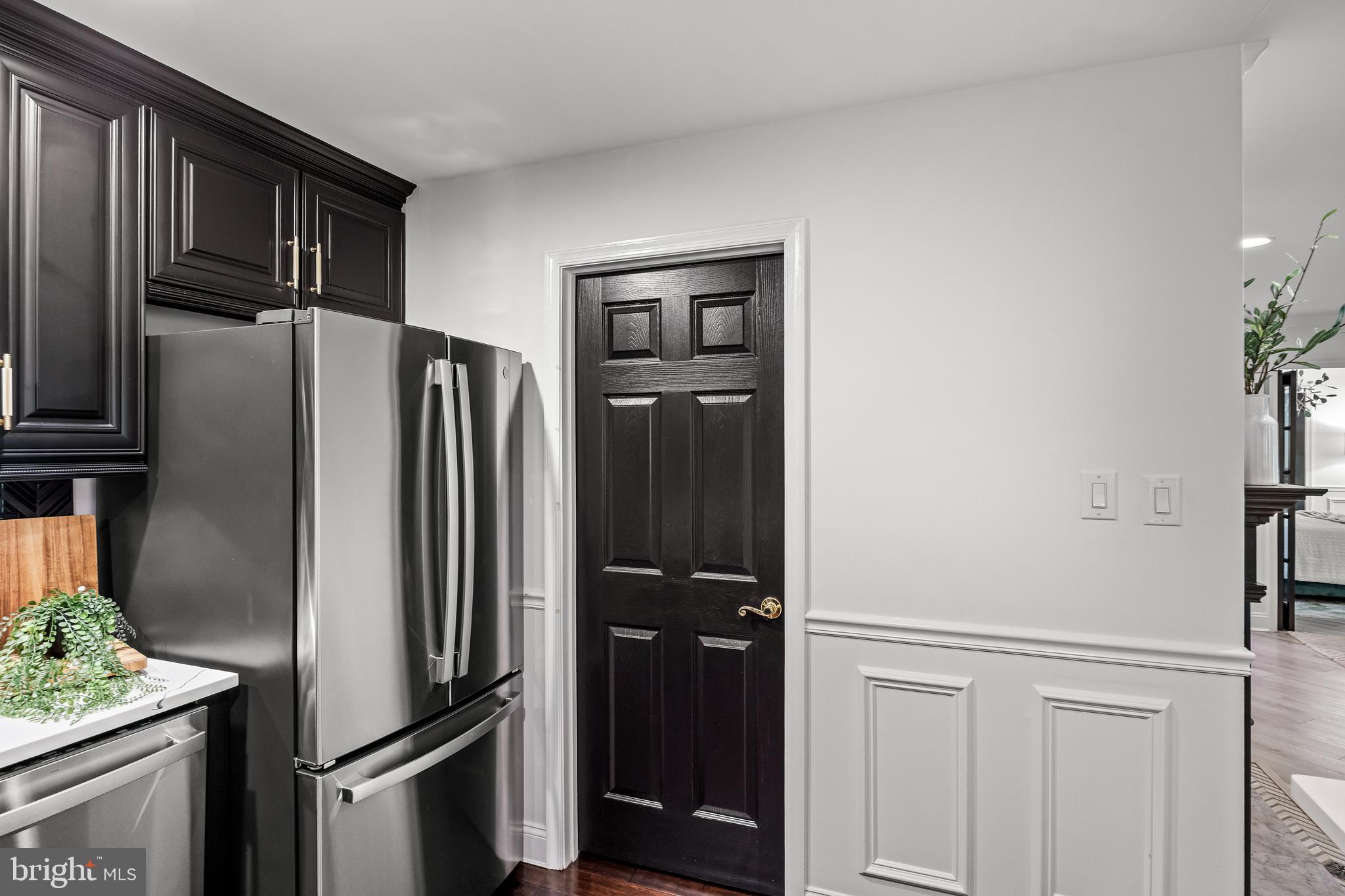 77 West Bluebell Lane Mount Laurel, NJ 08054 - Photo 15 of 23 Pantry/Laundry Room Entrance