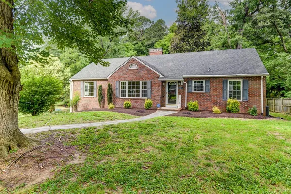 $295,000 | 1324 South Avenue, South Boston, VA 24592