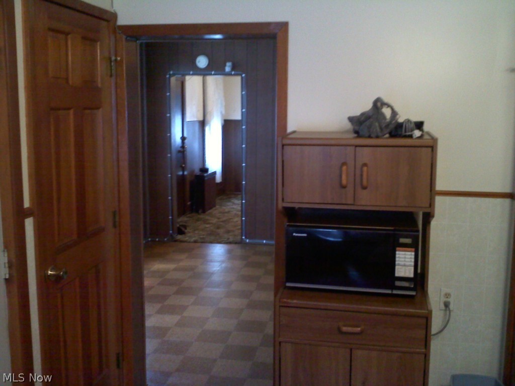 3630 Sykora Road Cleveland, OH 44105 - Photo 6 of 17 Gallery Image 6