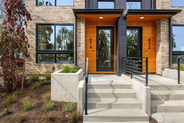 $998,900 | 972 Northwest 54th Street, Seattle, WA 98107