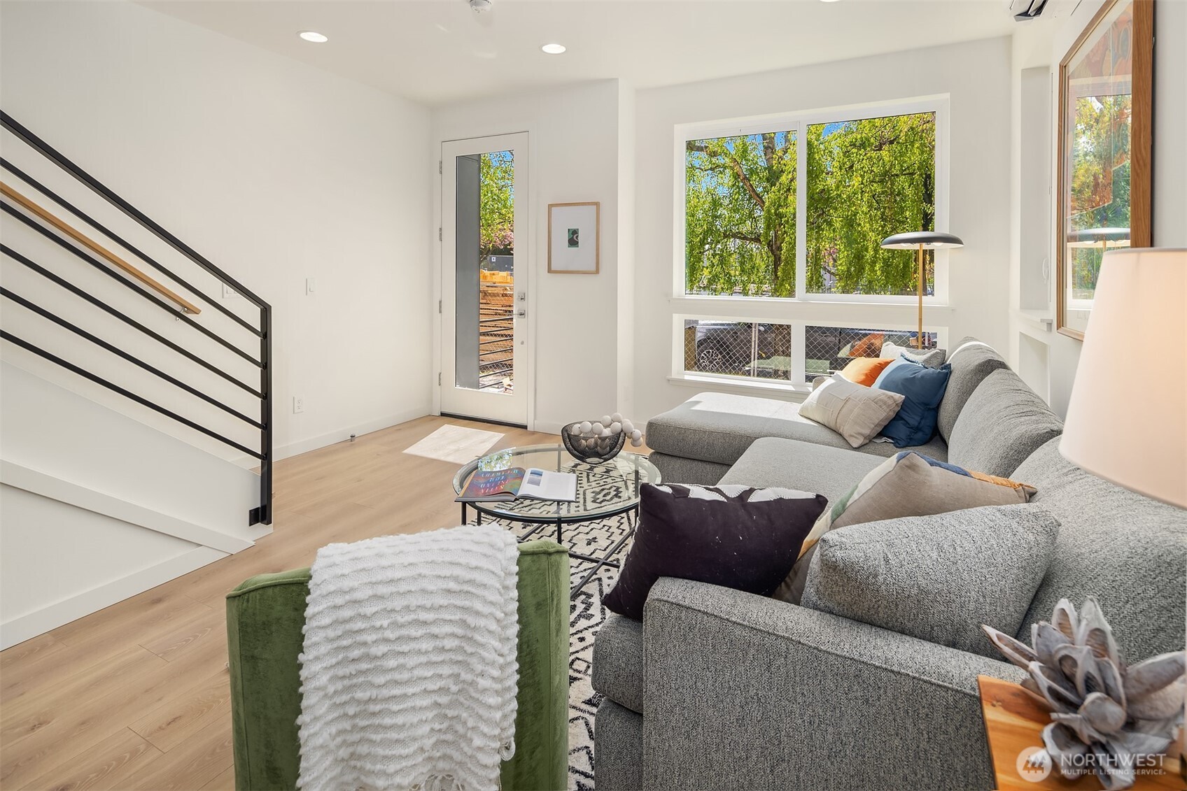 972 Northwest 54th Street Seattle, WA 98107 - Photo 7 of 32