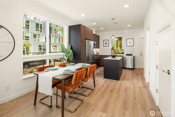 $949,000 | 972 Northwest 54th Street, Seattle, WA 98107