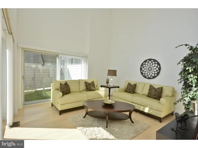 $4,850 | 11 Greenview Avenue, Princeton, NJ 08542