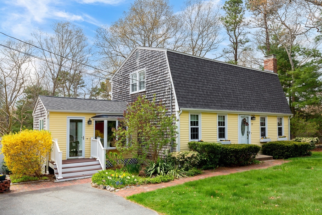 27 Worrall Road Plymouth, MA 02360 - Photo 1 of 36 Gallery Image 1