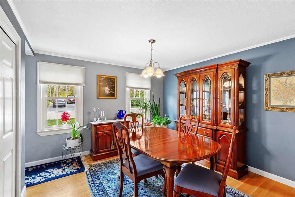 27 Worrall Road Plymouth, MA 02360 - Photo 11 of 36 Gallery Image 11