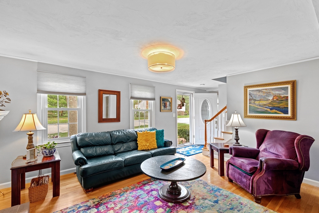 27 Worrall Road Plymouth, MA 02360 - Photo 13 of 36 Gallery Image 13