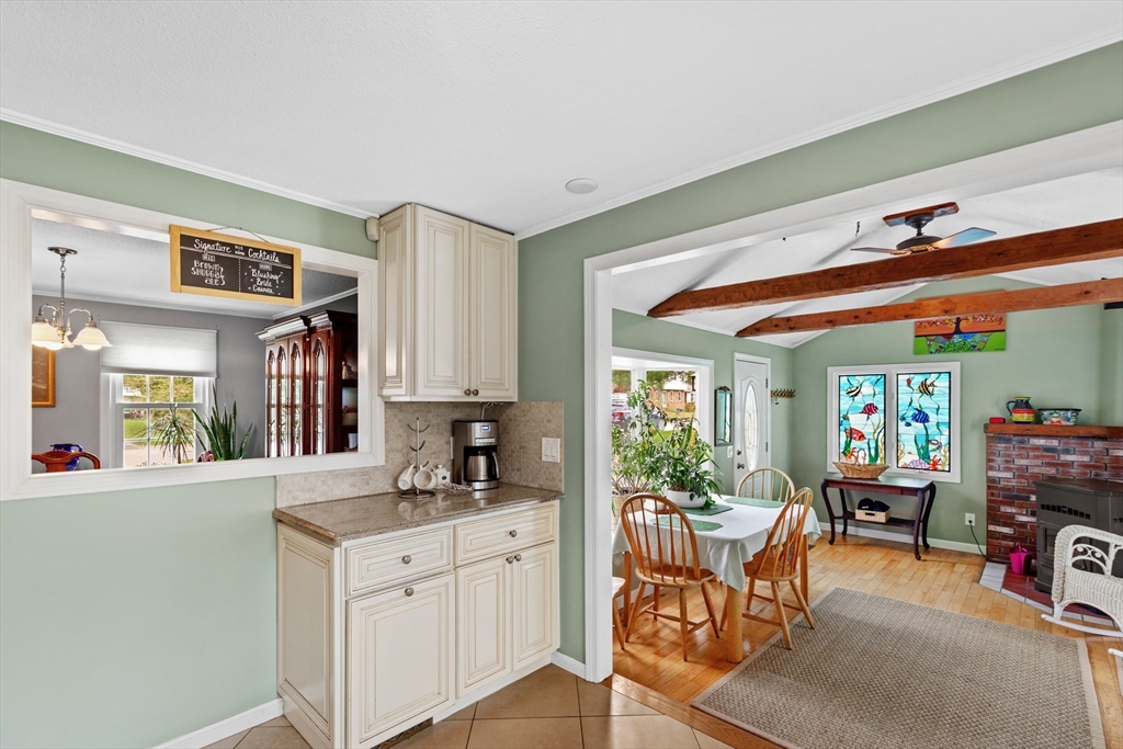 27 Worrall Road Plymouth, MA 02360 - Photo 10 of 36 Gallery Image 10