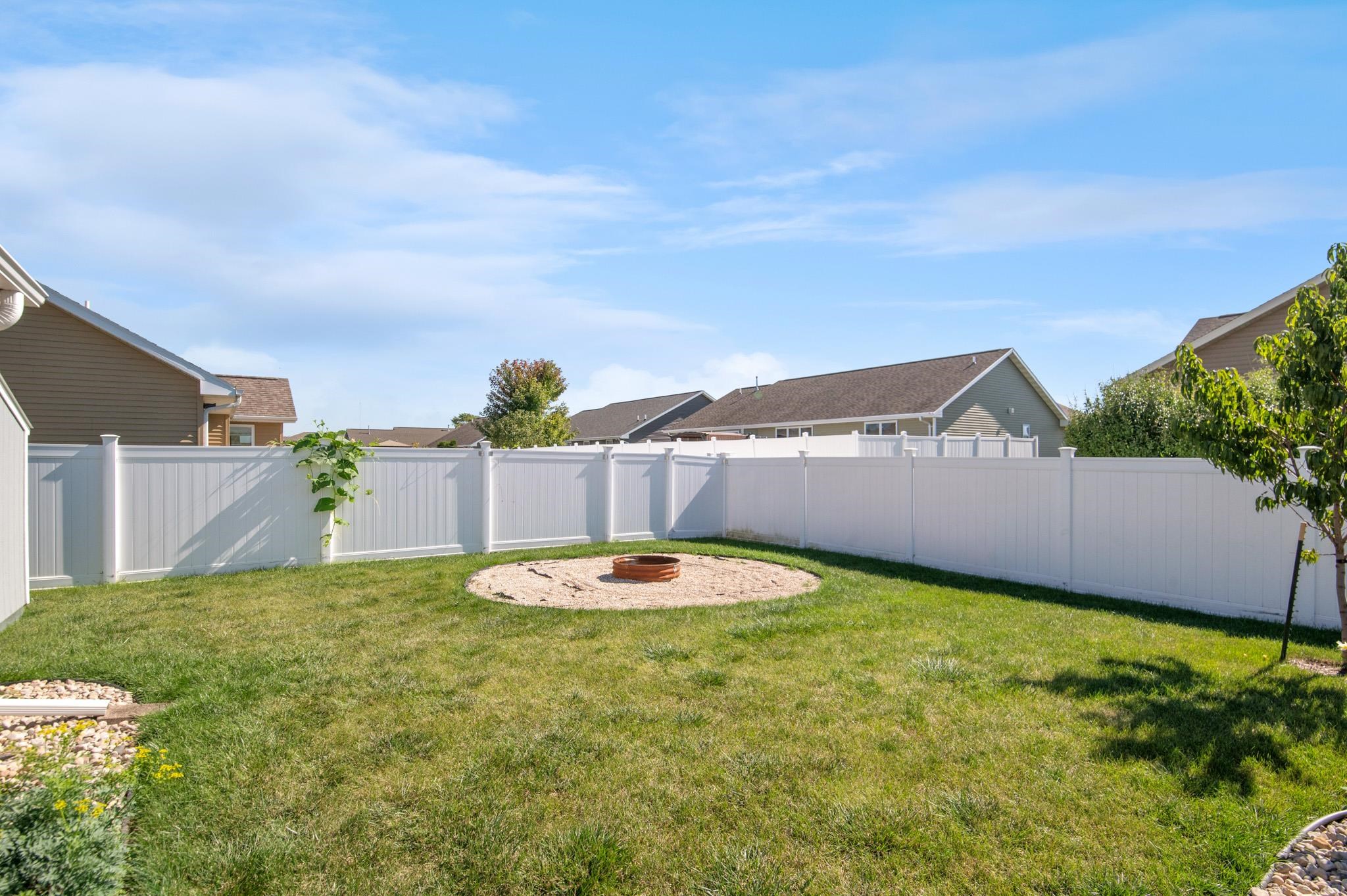 830 Roth Road De Pere, WI 54115 - Photo 35 of 41