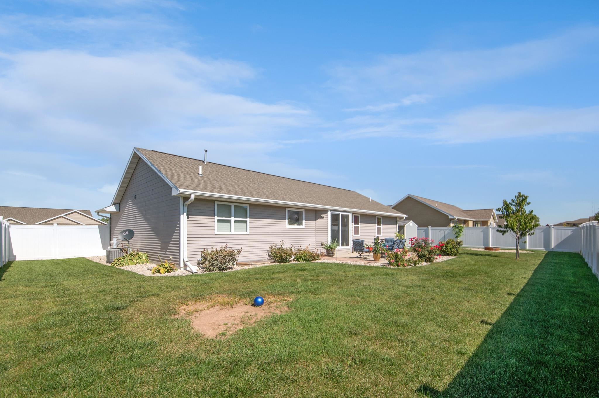 830 Roth Road De Pere, WI 54115 - Photo 38 of 41