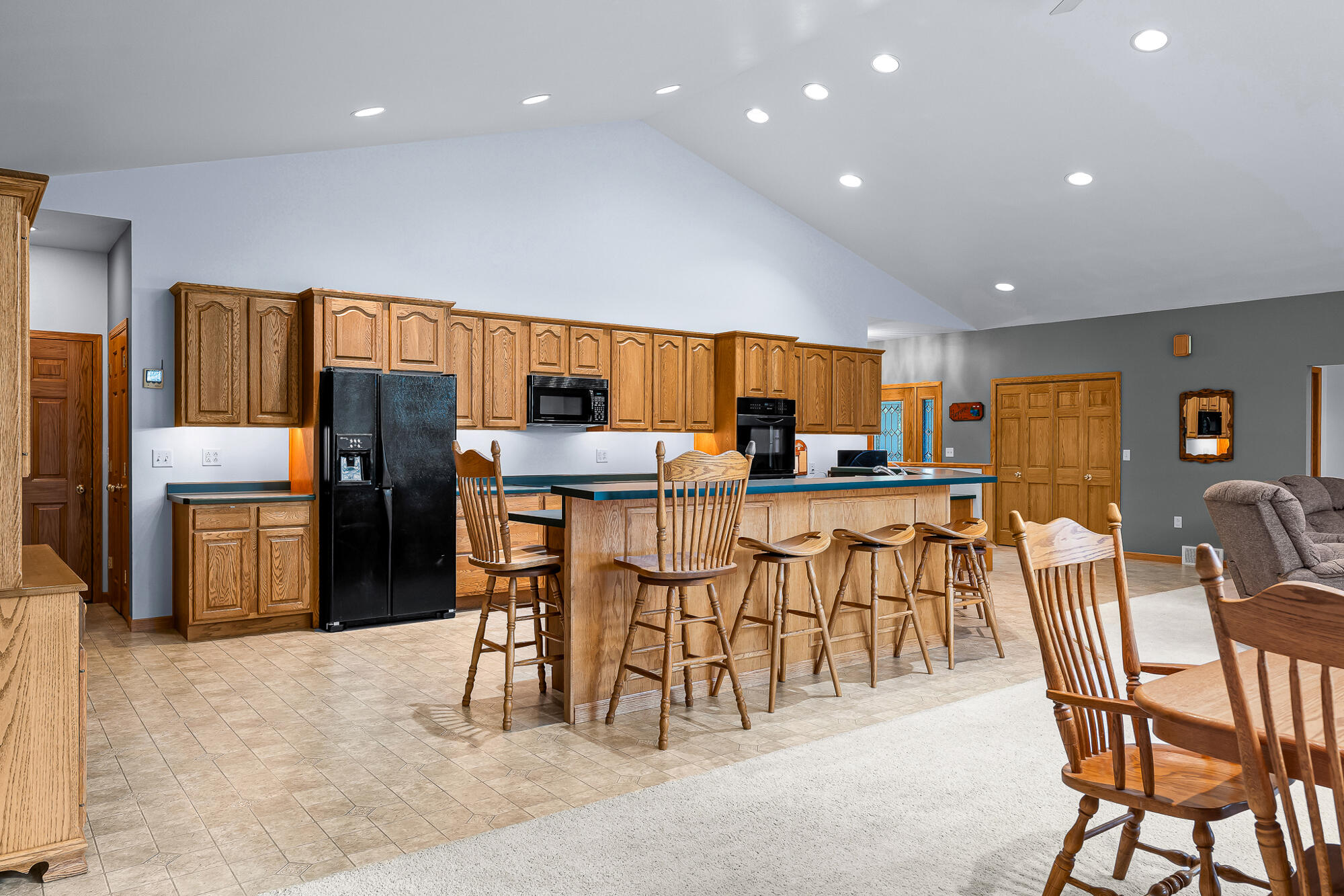 W6166 Valley Place Holmen, WI 54636 - Photo 10 of 41 Kitchen