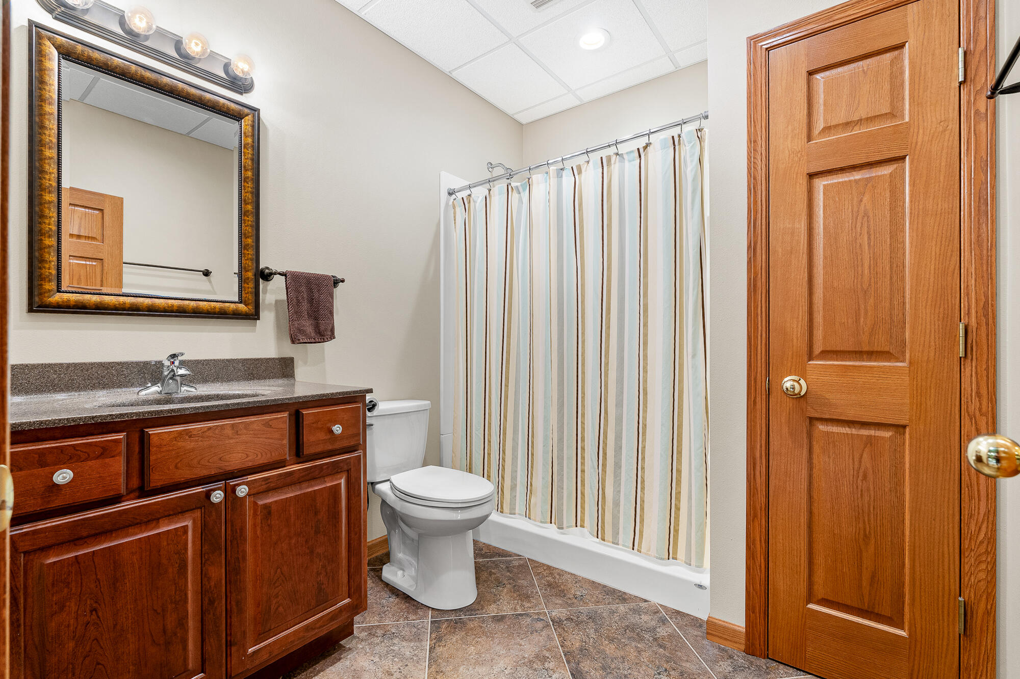 W6166 Valley Place Holmen, WI 54636 - Photo 29 of 41 Bathroom