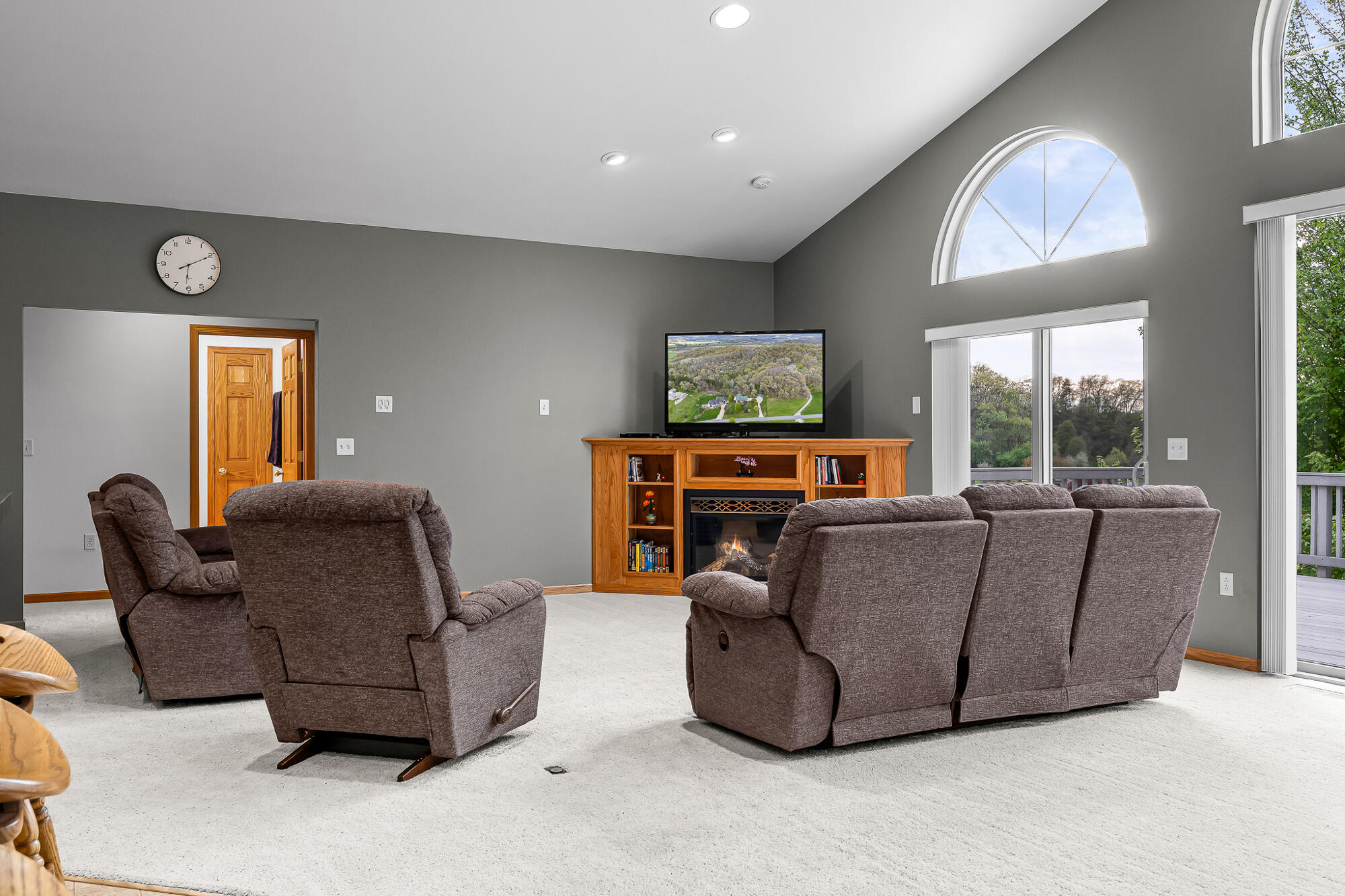 W6166 Valley Place Holmen, WI 54636 - Photo 6 of 41 Living Room